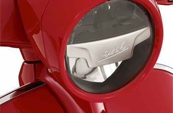 Vespa 946 125 i.e. 3V RED 2018 - Bild 16